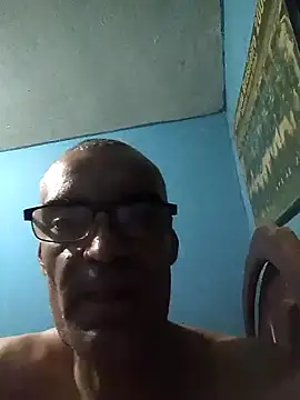 hugosafado333 online show from 7, 12, 2024