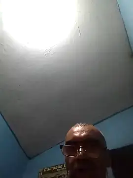 hugosafado333 online show from 14, 12, 2024