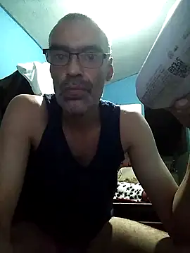 hugosafado333 online show from 21, 2, 2025