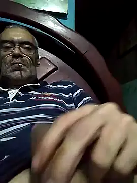 hugosafado333 online show from 10, 3, 2025