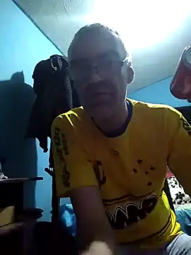 hugosafado333 online show from 20, 3, 2025