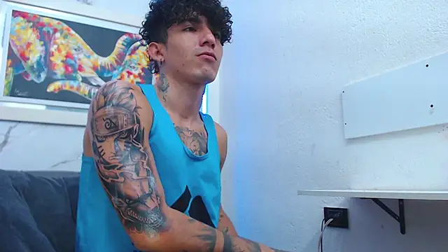 Snapshot of targuerian22 chatting on 26, 3, 2026 targuerian22 online show from 26, 3, 2026