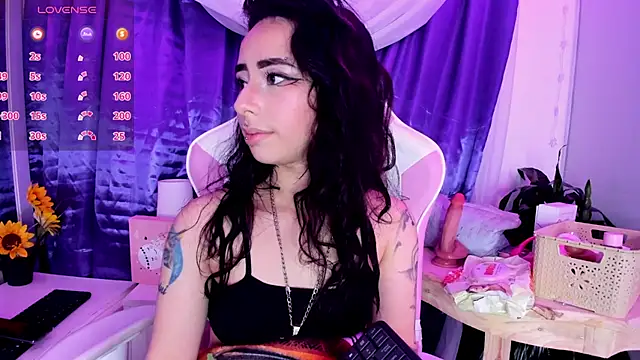 hanna  azumi online show from 15, 1, 2025