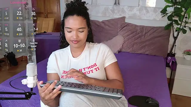 MilaTeenX online show from 20, 11, 2025