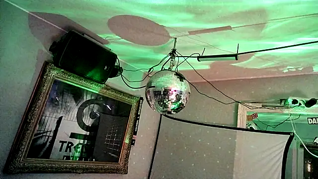 Snapshot of pillepallex84x chatting on 30, 10, 2025 pillepallex84x online show from 30, 10, 2025