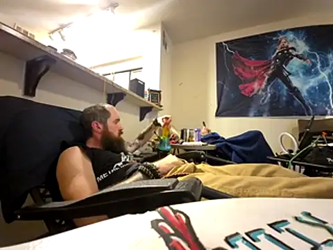 Snapshot of lit702 chatting on 5, 11, 2025 lit702 online show from 5, 11, 2025