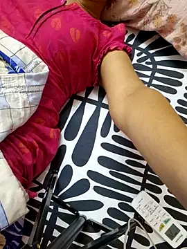 Snapshot of Roja-Telugu777 chatting on 18, 10, 2025 Roja-Telugu777 online show from 18, 10, 2025