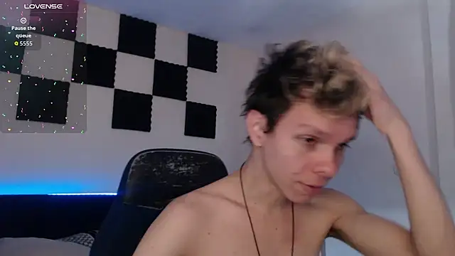 Snapshot of bryamado69 chatting on 24, 10, 2025 bryamado69 online show from 24, 10, 2025