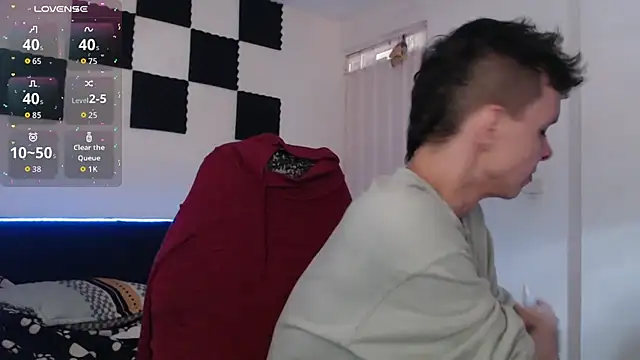 Snapshot of bryamado69 chatting on 8, 11, 2025 bryamado69 online show from 8, 11, 2025