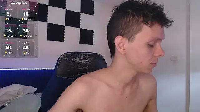 Snapshot of bryamado69 chatting on 18, 11, 2025 bryamado69 online show from 18, 11, 2025