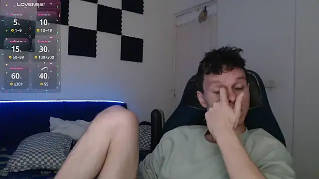 Snapshot of bryamado69 chatting on 20, 11, 2025 bryamado69 online show from 20, 11, 2025