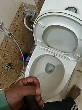 Snapshot of Gururonny07 chatting on 8, 3, 2025 Gururonny07 online show from 8, 3, 2025