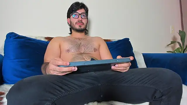 Snapshot of Ackerman_Eren_ chatting on 17, 1, 2025 Ackerman Eren online show from 17, 1, 2025