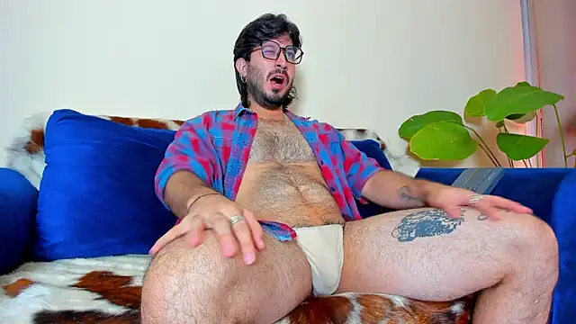 Snapshot of Ackerman_Eren_ chatting on 15, 2, 2025 Ackerman Eren online show from 15, 2, 2025