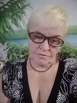 Snapshot of VioletSweet566 chatting on 8, 12, 2024 VioletSweet566 online show from 8, 12, 2024