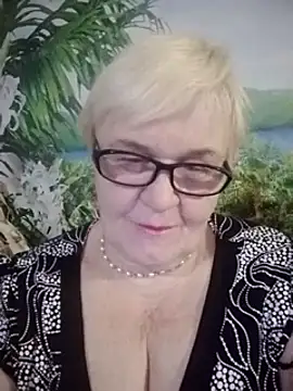 Snapshot of VioletSweet566 chatting on 14, 12, 2024 VioletSweet566 online show from 14, 12, 2024