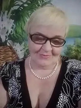 Snapshot of VioletSweet566 chatting on 8, 3, 2025 VioletSweet566 online show from 8, 3, 2025