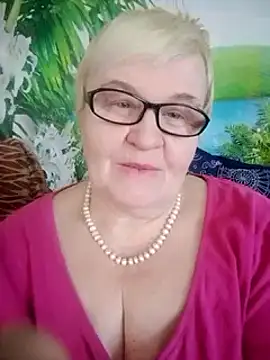 Snapshot of VioletSweet566 chatting on 8, 3, 2025 VioletSweet566 online show from 8, 3, 2025