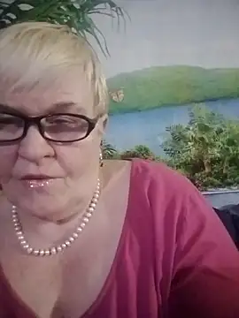 Snapshot of VioletSweet566 chatting on 8, 3, 2025 VioletSweet566 online show from 8, 3, 2025
