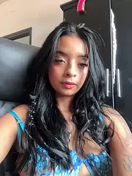 Laura fernandezII online show from 11, 2, 2025