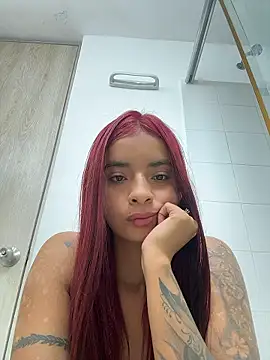 Laura fernandezII online show from 7, 1, 2026