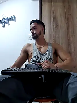 Snapshot of MAXIMUS_MASTE3 chatting on 2, 2, 2025 MAXIMUS MASTE3 online show from 2, 2, 2025