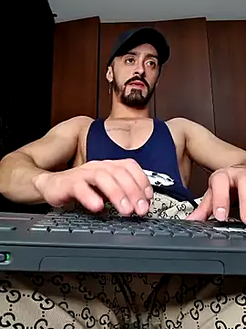 Snapshot of MAXIMUS_MASTE3 chatting on 6, 3, 2025 MAXIMUS MASTE3 online show from 6, 3, 2025