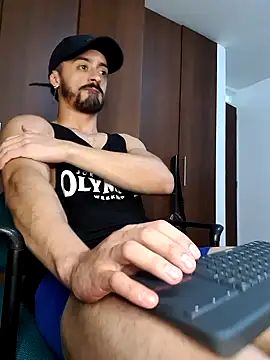 Snapshot of MAXIMUS_MASTE3 chatting on 9, 3, 2025 MAXIMUS MASTE3 online show from 9, 3, 2025