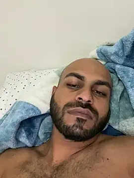 Snapshot of islandvybee55 chatting on 10, 12, 2024 islandvybee55 online show from 10, 12, 2024