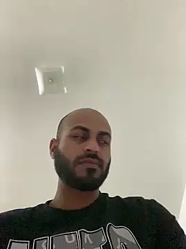 Snapshot of islandvybee55 chatting on 29, 12, 2024 islandvybee55 online show from 29, 12, 2024