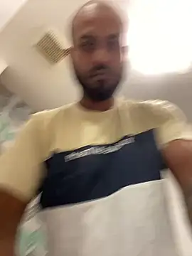 Snapshot of islandvybee55 chatting on 22, 2, 2025 islandvybee55 online show from 22, 2, 2025