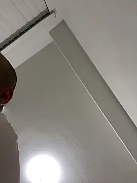 Snapshot of islandvybee55 chatting on 7, 3, 2025 islandvybee55 online show from 7, 3, 2025