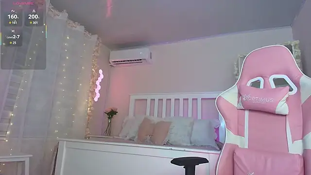 Snapshot of ely_cherry18 chatting on 16, 4, 2026 ely cherry18 online show from 16, 4, 2026