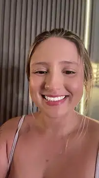 Snapshot of MiaPetit_ chatting on 14, 4, 2026 MiaPetit online show from 14, 4, 2026