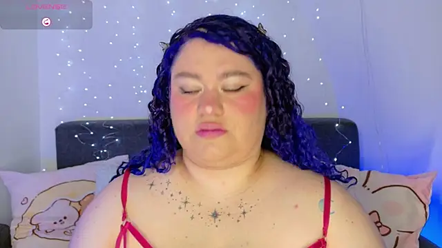 Snapshot of lunitaa0 chatting on 4, 4, 2026 lunitaa0 online show from 4, 4, 2026