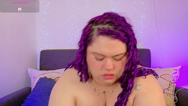 lunitaa0 online show from 23, 6, 2026