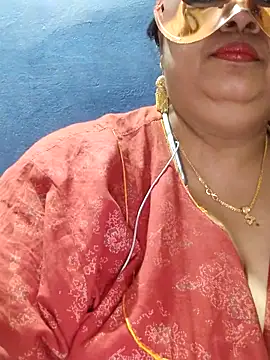 Snapshot of tamilthanushri chatting on 19, 2, 2025 tamilthanushri online show from 19, 2, 2025