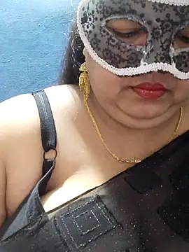 Snapshot of tamilthanushri chatting on 23, 2, 2025 tamilthanushri online show from 23, 2, 2025