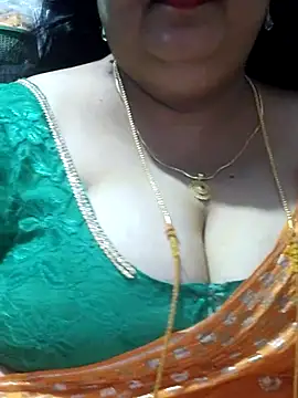 Snapshot of tamilthanushri chatting on 30, 9, 2025 tamilthanushri online show from 30, 9, 2025