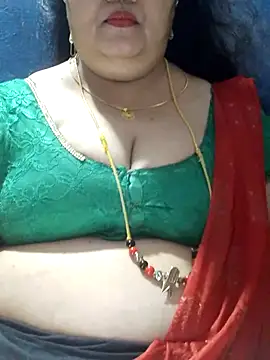 Snapshot of tamilthanushri chatting on 5, 10, 2025 tamilthanushri online show from 5, 10, 2025