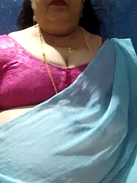 Snapshot of tamilthanushri chatting on 9, 10, 2025 tamilthanushri online show from 9, 10, 2025