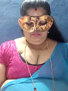 Snapshot of tamilthanushri chatting on 26, 10, 2025 tamilthanushri online show from 26, 10, 2025