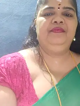 Snapshot of tamilthanushri chatting on 6, 11, 2025 tamilthanushri online show from 6, 11, 2025