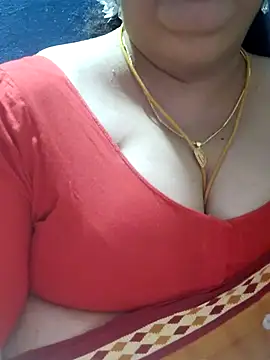 Snapshot of tamilthanushri chatting on 21, 11, 2025 tamilthanushri online show from 21, 11, 2025