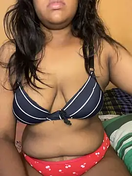 Snapshot of Nethmi156 chatting on 27, 5, 2026 Nethmi156 online show from 27, 5, 2026