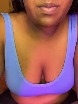 Snapshot of Nethmi156 chatting on 4, 6, 2026 Nethmi156 online show from 4, 6, 2026