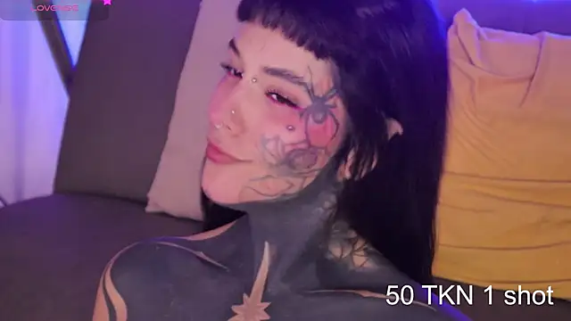 Snapshot of FairyFlexxxx chatting on 24, 2, 2026 FairyFlexxxx online show from 24, 2, 2026