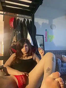 Snapshot of GwenCarreraX0 chatting on 18, 6, 2026 GwenCarreraX0 online show from 18, 6, 2026