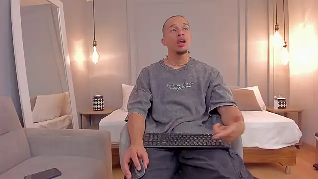 Dominick star online show from 10, 11, 2025