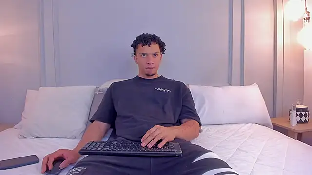 Dominick star online show from 4, 12, 2025